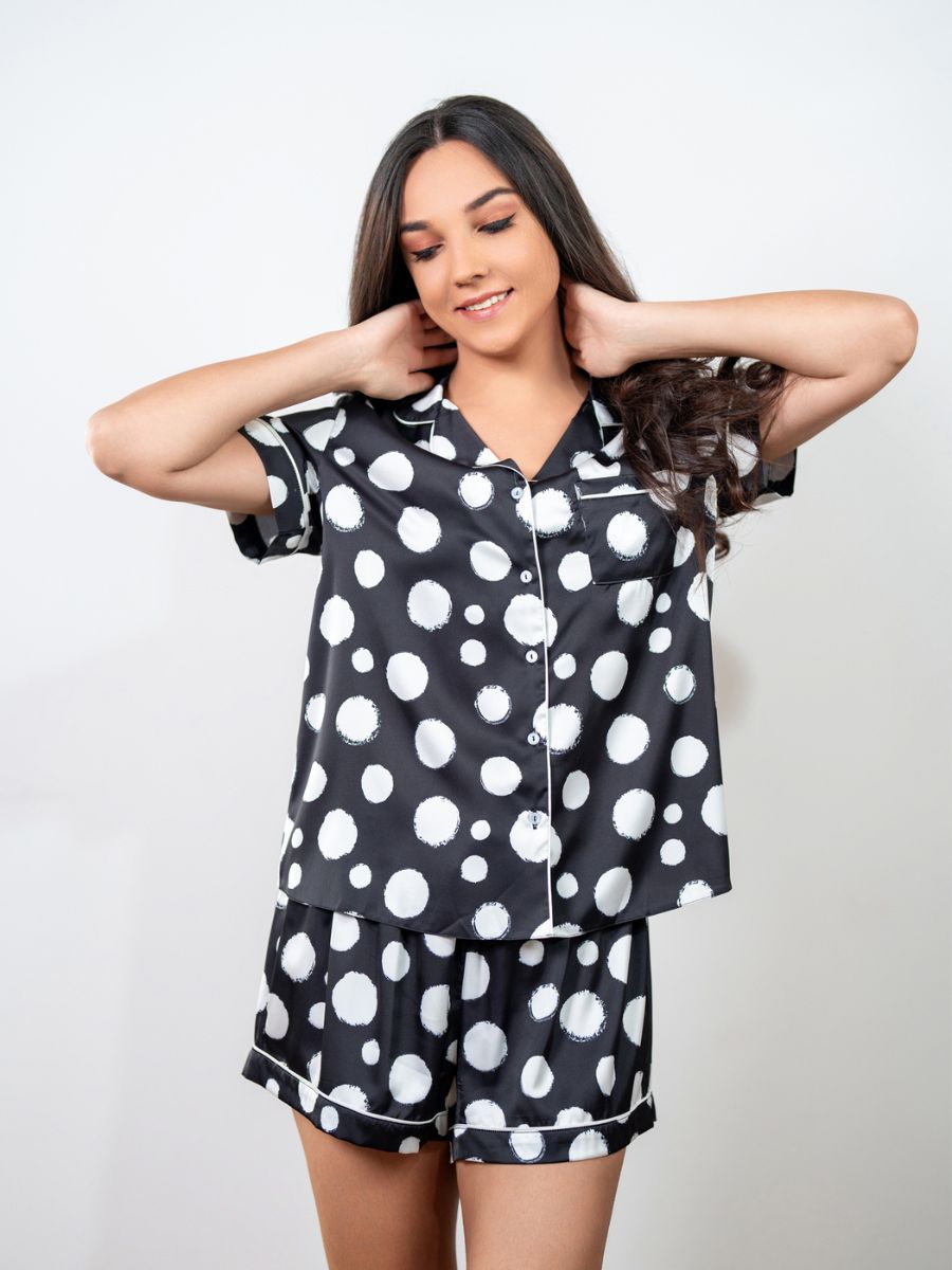 Lyanna - S/S Classic SPJ Set in Black & White Polka 1