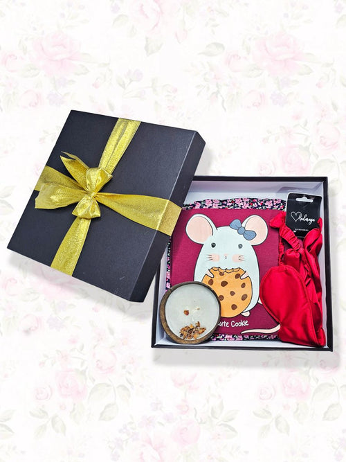 Printed Perfection - Gift Box with Graphic Pajama, Accessories Set & Candles in Red 1