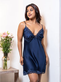 Aaliyah - Chemise in Navy Jacquard 