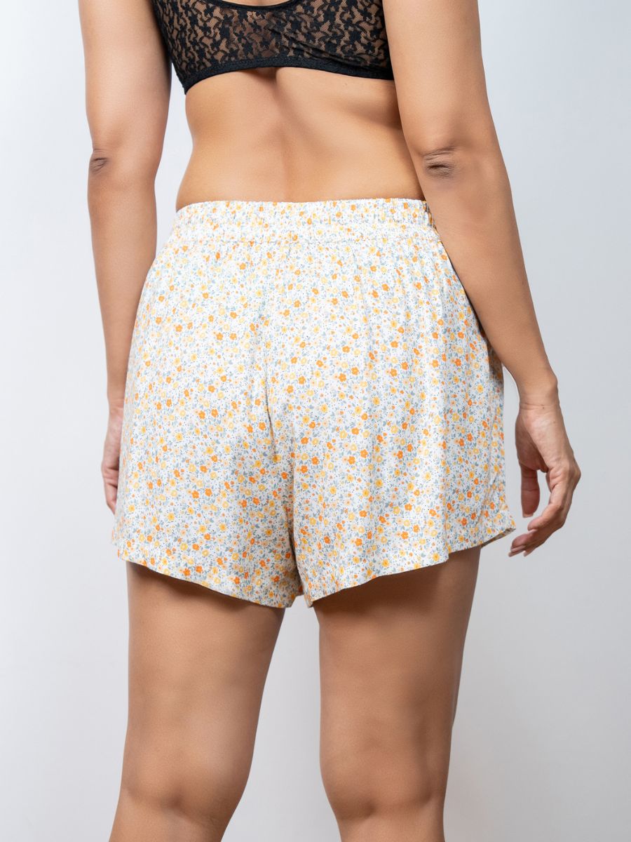 Janice -Lounge Short  in Sunny Medow Ditsy