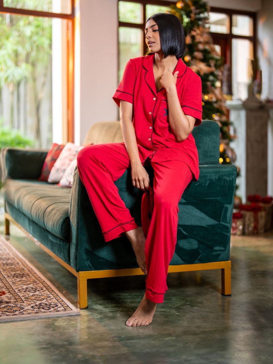 Lyla - S/S Classic LPJ Set with Eye Mask in Festive Red 2