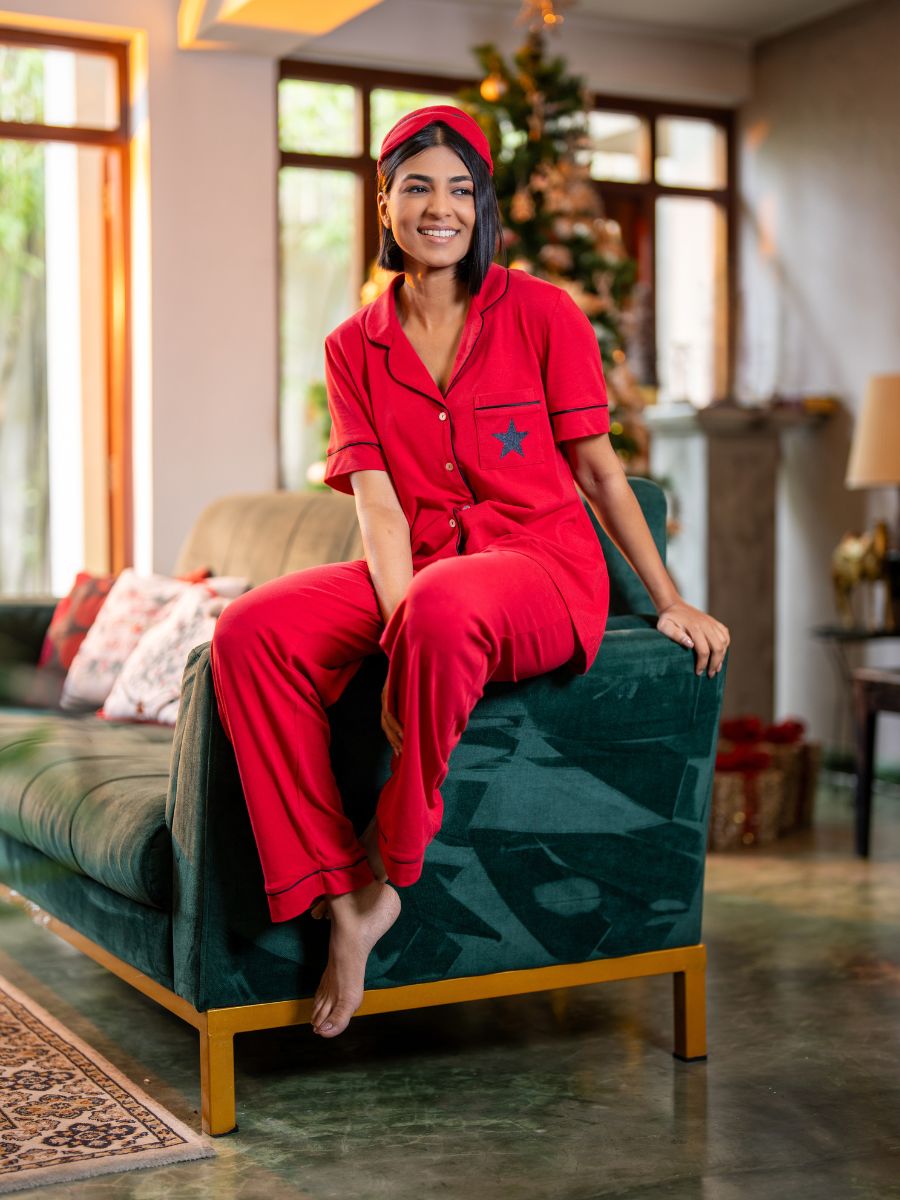 Lyla - S/S Classic LPJ Set with Eye Mask in Festive Red 4