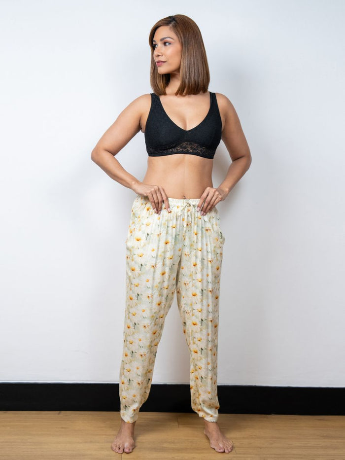 Vivian - Lounge Pant in Ivory