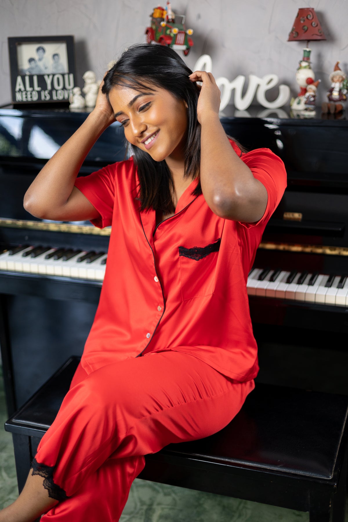 Anna - Short Sleeve Classic LPJ Set in True Red