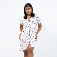 Ashanthi - Short Sleeve Classic Sleep Shirt in Feather Print